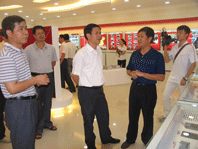 南平市委副書記黃福清、市委常委統(tǒng)戰(zhàn)部部長黃健平一行視察虹潤公司